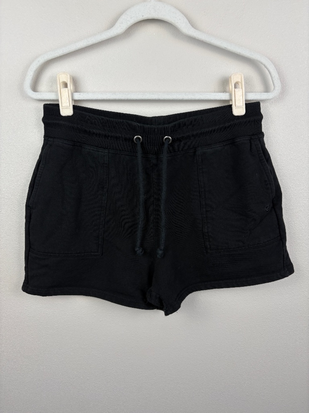 Liv Outdoor Black Lounge Shorts - Size Large